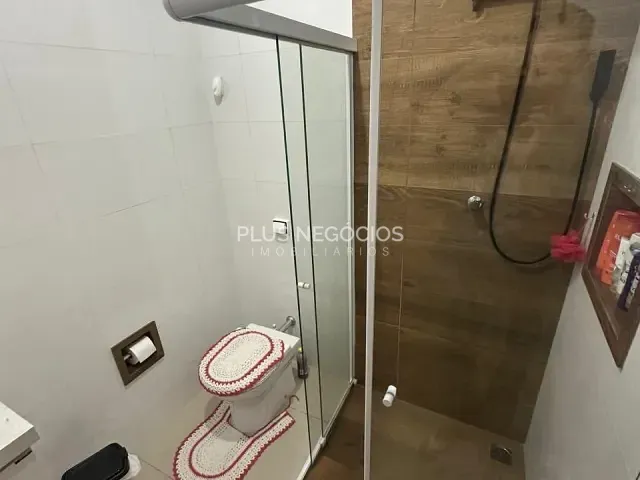 Casa com 200m² 2 quartos e 2 banheiros, à venda, no bairro Jardim Alpes de Sorocaba em Sorocaba