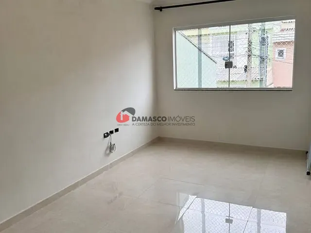 Casa 2 quartos e 1 banheiro, à venda, no bairro Vila Alto de Santo André em Santo André