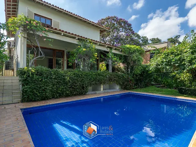 Casa com 352m² 5 quartos e 4 banheiros, à venda, no bairro Jardim Leonor em São Paulo