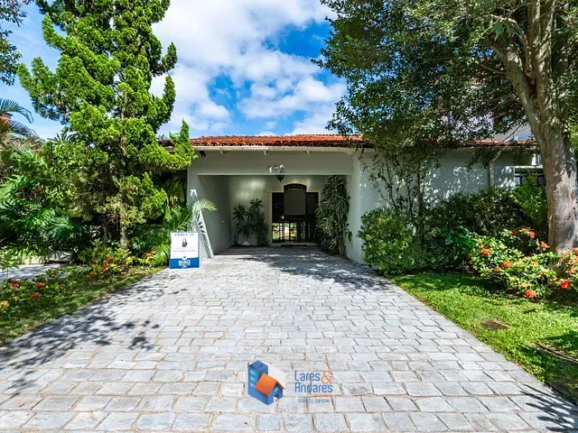 Casa com 352m² 5 quartos e 4 banheiros, à venda, no bairro Jardim Leonor em São Paulo