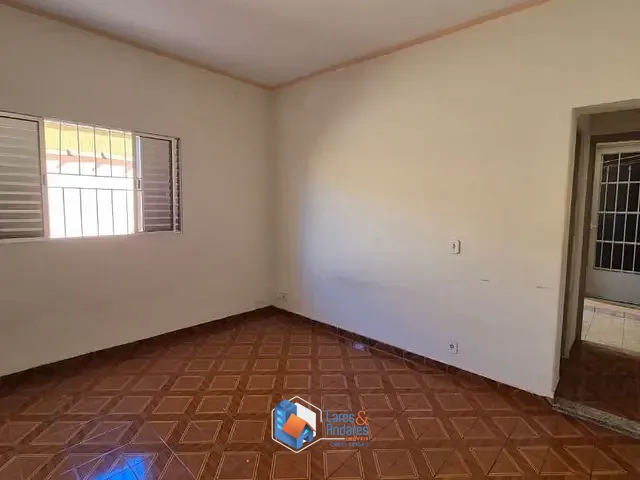 Casa com 159m² 3 quartos e 2 banheiros, à venda, no bairro Jardim Marisa em São Paulo