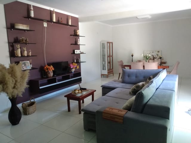 Casa com 200m² 3 quartos e 4 banheiros, à venda, no bairro Residencial Liberdade (Moreira César) em Pindamonhangaba