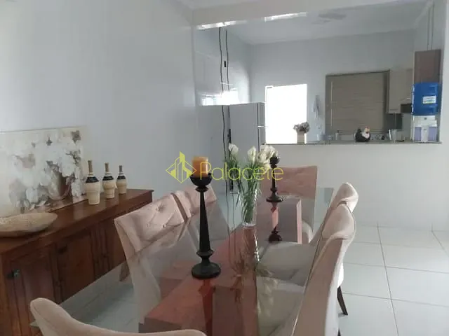 Casa com 200m² 3 quartos e 4 banheiros, à venda, no bairro Residencial Liberdade (Moreira César) em Pindamonhangaba