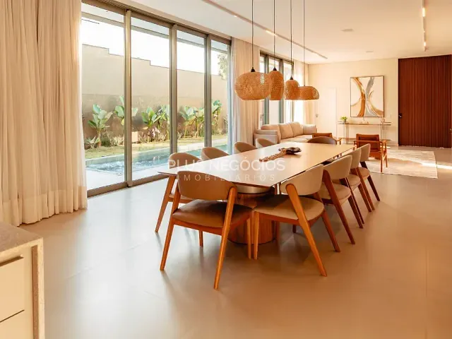 Casa com 1000m² 3 quartos e 5 banheiros, à venda, no bairro Parque Ecoresidencial Fazenda Jequitibá em Sorocaba