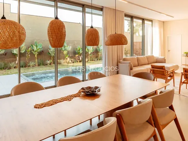 Casa com 1000m² 3 quartos e 5 banheiros, à venda, no bairro Parque Ecoresidencial Fazenda Jequitibá em Sorocaba