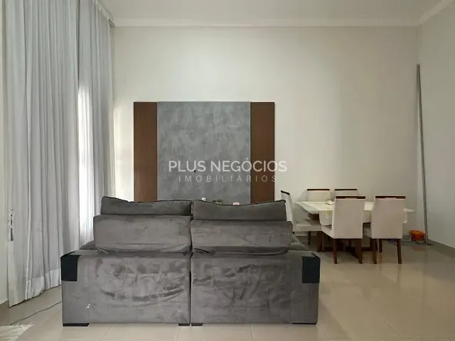 Casa com 180m² 3 quartos e 2 banheiros, à venda, no bairro Cajuru do Sul em Sorocaba