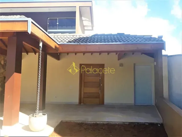 Casa com 373m² 3 quartos e 4 banheiros, à venda, no bairro Parque São Luís em Taubaté