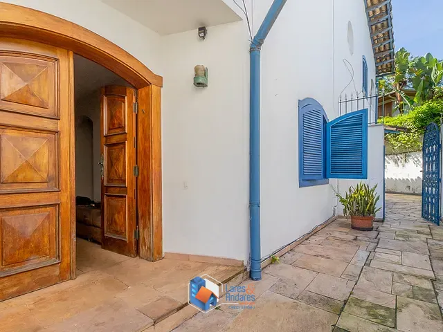 Casa com 678m² 3 quartos e 4 banheiros, à venda, no bairro Alto de Pinheiros em São Paulo