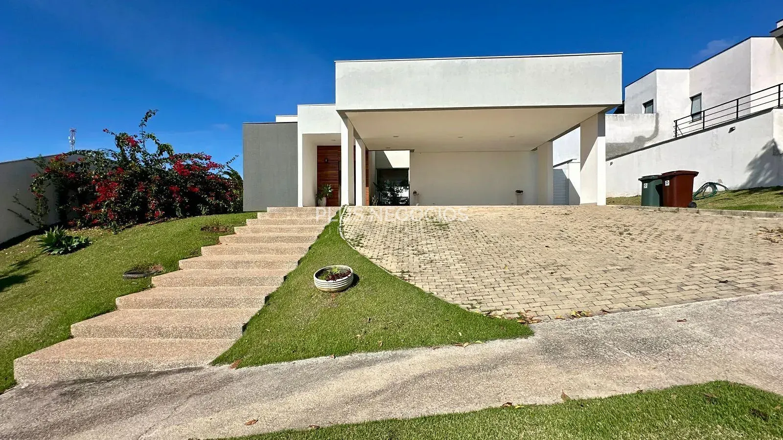 Casa, 3 quartos, 330 m² - Foto 2