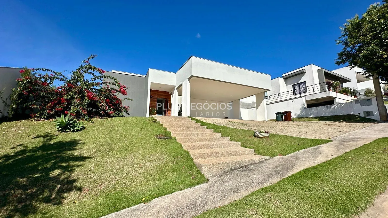 Casa, 3 quartos, 330 m² - Foto 3