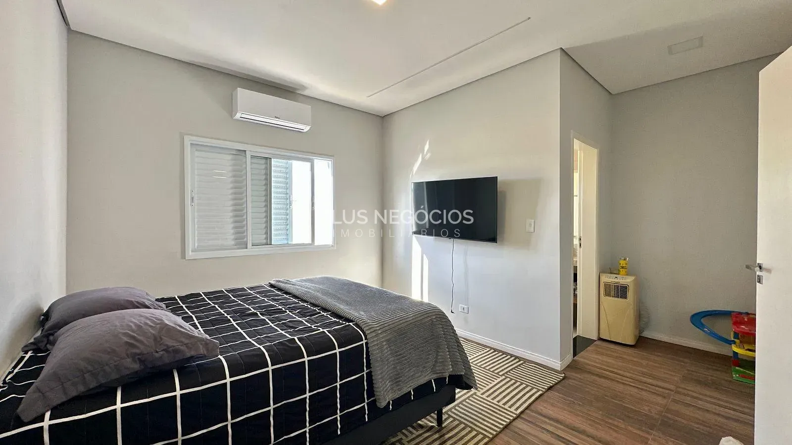Casa, 3 quartos, 330 m² - Foto 31