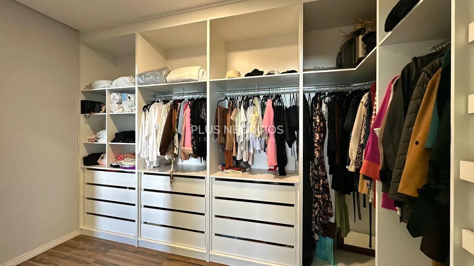 Casa, 3 quartos, 330 m² - Foto 43