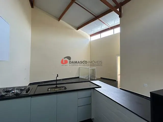 Casa com 129m² 2 quartos e 3 banheiros, à venda, no bairro Olímpico em São Caetano do Sul