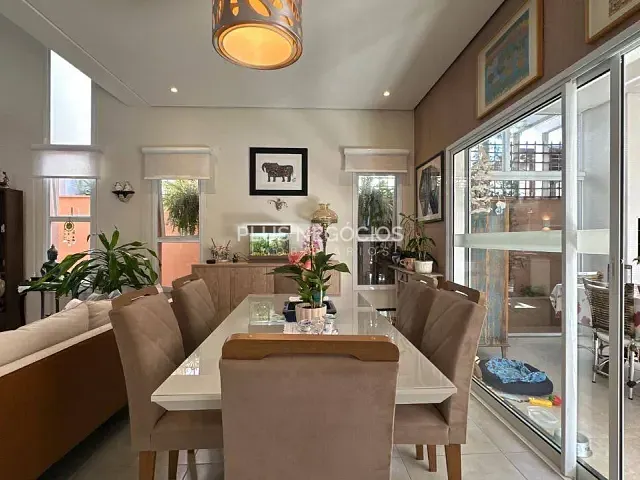 Casa com 348m² 3 quartos e 4 banheiros, à venda, no bairro Chácaras Reunidas São Jorge em Sorocaba