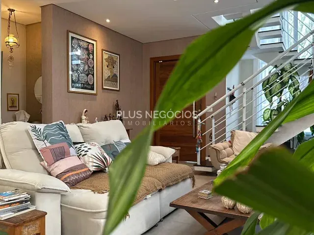 Casa com 348m² 3 quartos e 4 banheiros, à venda, no bairro Chácaras Reunidas São Jorge em Sorocaba