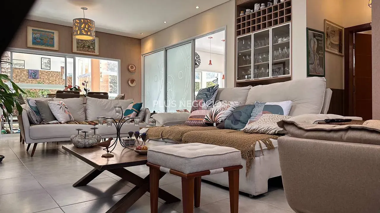 Casa, 3 quartos, 261 m² - Foto 17