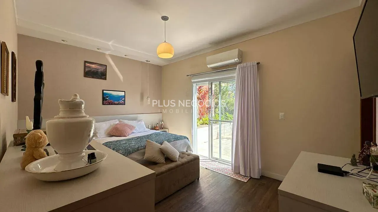 Casa, 3 quartos, 261 m² - Foto 28