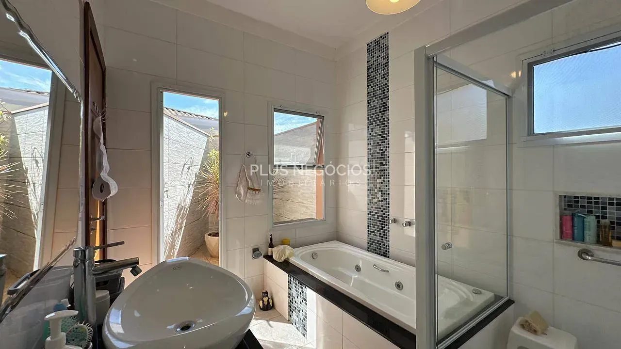 Casa, 3 quartos, 261 m² - Foto 33