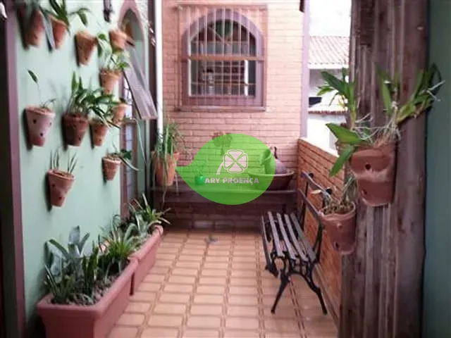 Casa com 300m² 3 quartos e 3 banheiros, à venda, no bairro Vila Assis em Sorocaba