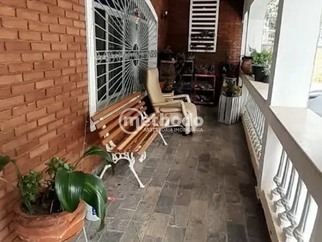 Casa com 330m² 3 quartos e 2 banheiros, à venda, no bairro Jardim Leonor em Campinas