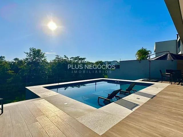 Casa com 450m² 4 quartos e 5 banheiros, à venda, no bairro Alphaville Nova Esplanada em Votorantim