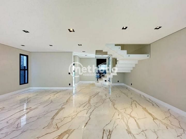 Casa, 4 quartos, 302 m² - Foto 4