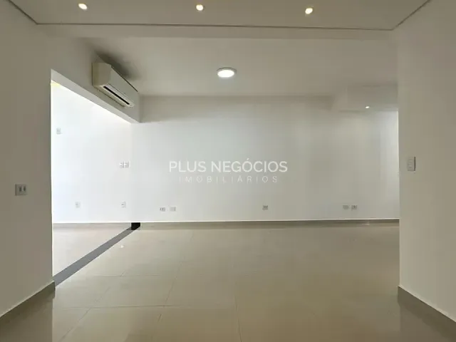 Casa 3 quartos e 3 banheiros, à venda, no bairro Jardim São Carlos em Sorocaba