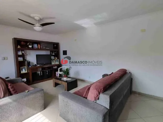 Casa com 136m² 4 quartos e 3 banheiros, à venda, no bairro Cerâmica em São Caetano do Sul