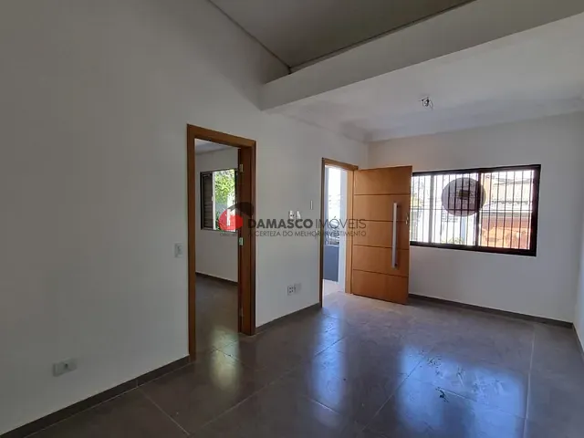 Casa com 97m² 2 quartos e 2 banheiros, para alugar, no bairro Santa Maria em São Caetano do Sul