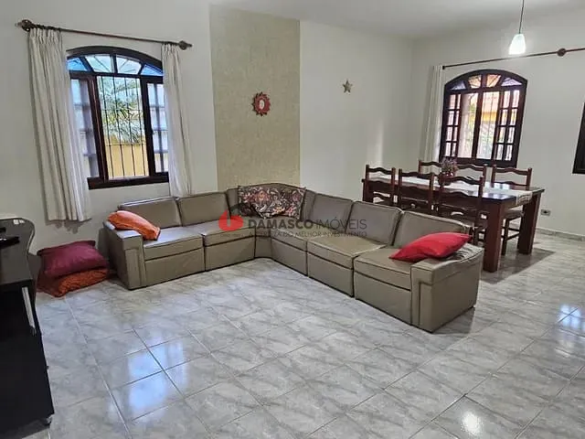 Casa com 360m² 3 quartos e 1 banheiro, à venda, no bairro Cidade Nova Peruíbe em Peruíbe