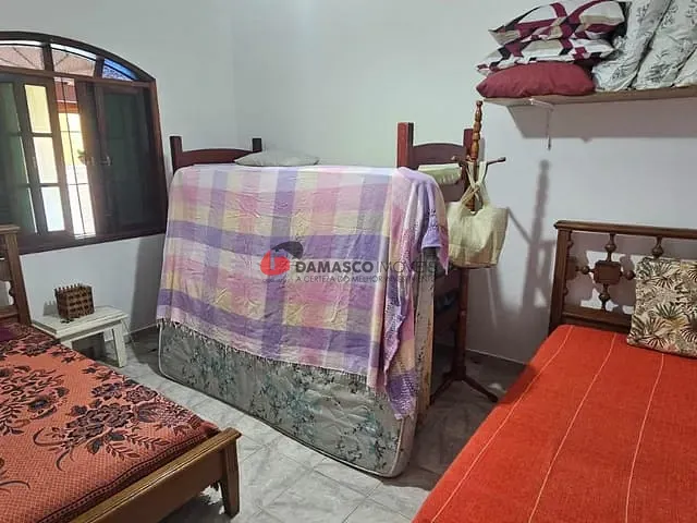 Casa com 360m² 3 quartos e 1 banheiro, à venda, no bairro Cidade Nova Peruíbe em Peruíbe