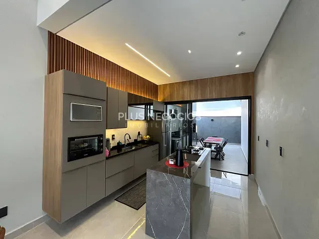 Casa com 200m² 3 quartos e 2 banheiros, à venda, no bairro Jardim Novo Horizonte em Sorocaba