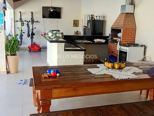 Casa com 600m² 2 quartos e 2 banheiros, à venda, no bairro colonial em Araçoiaba da Serra