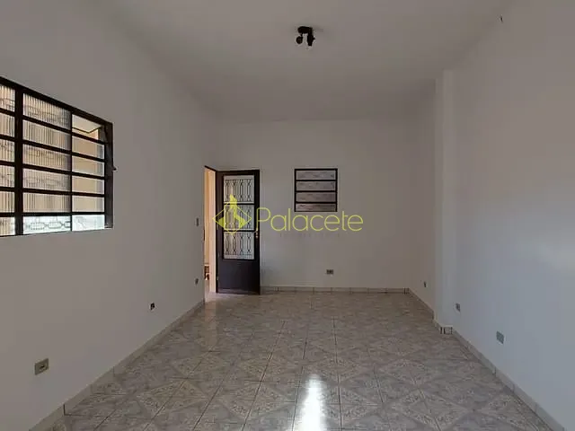 Casa com 130m² 3 quartos e 3 banheiros, para alugar, no bairro Loteamento Residencial Andrade em Pindamonhangaba