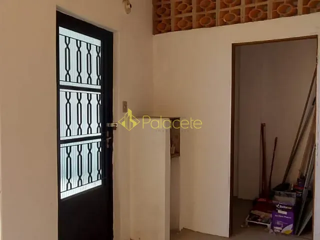 Casa com 130m² 3 quartos e 3 banheiros, para alugar, no bairro Loteamento Residencial Andrade em Pindamonhangaba