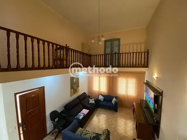 Casa com 300m² 3 quartos e 4 banheiros, à venda, no bairro Fazenda Santa Cândida em Campinas