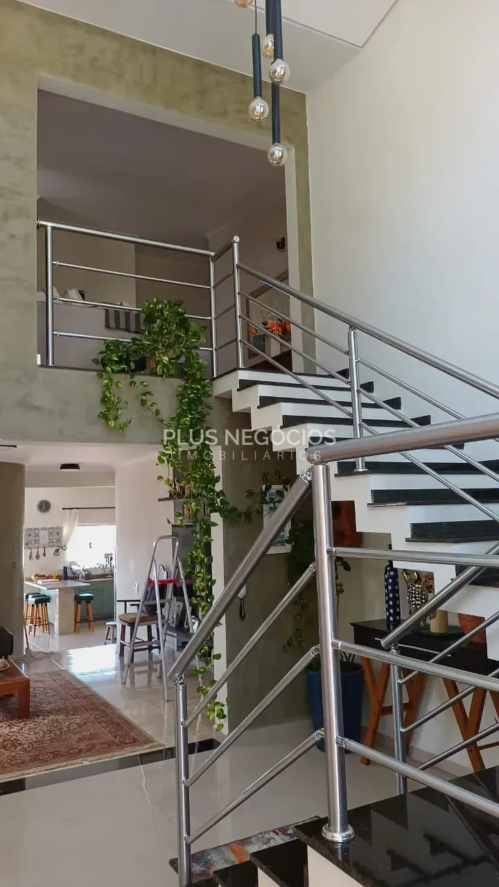 Casa, 3 quartos, 233 m² - Foto 2