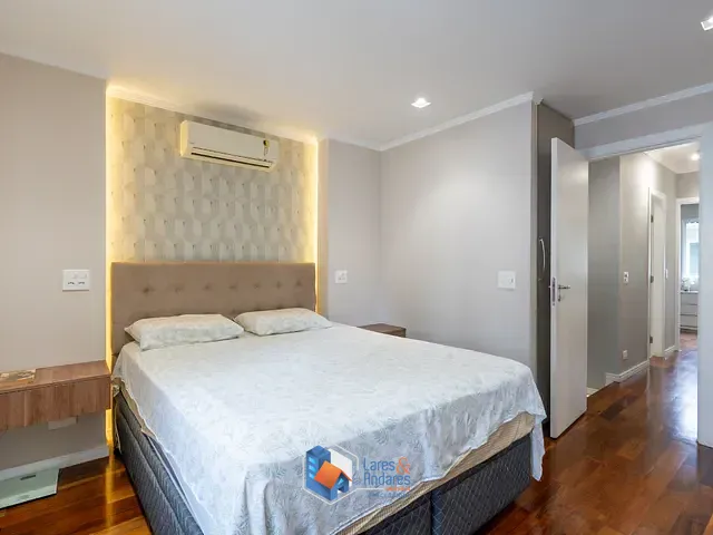 Casa com 273m² 4 quartos e 4 banheiros, à venda, no bairro Vila Andrade em São Paulo