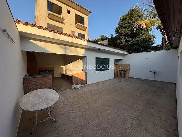 Casa com 255m² 3 quartos e 3 banheiros, à venda, no bairro Vila Domingues em Votorantim