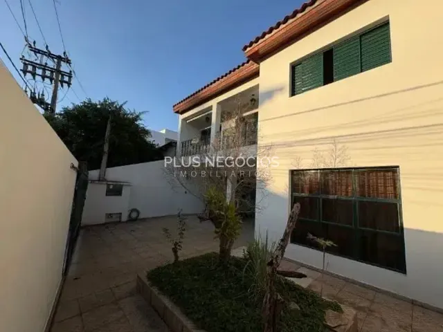 Casa com 255m² 3 quartos e 3 banheiros, à venda, no bairro Vila Domingues em Votorantim