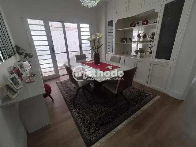 Casa com 330m² 4 quartos e 1 banheiro, à venda, no bairro Vila Nogueira em Campinas