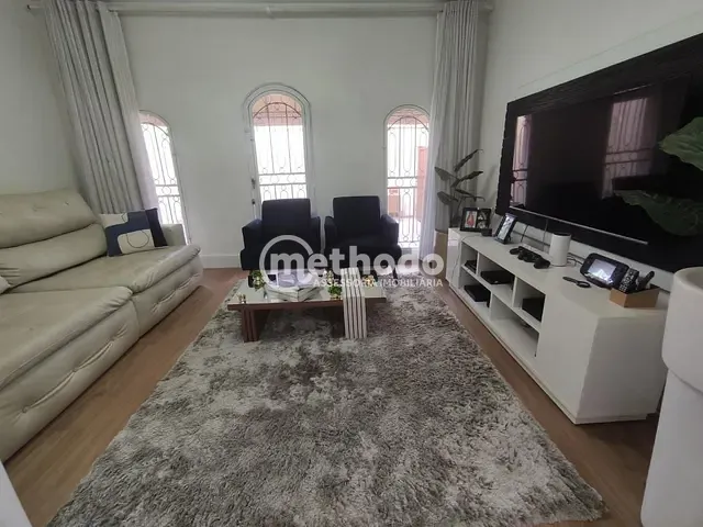Casa com 330m² 4 quartos e 1 banheiro, à venda, no bairro Vila Nogueira em Campinas
