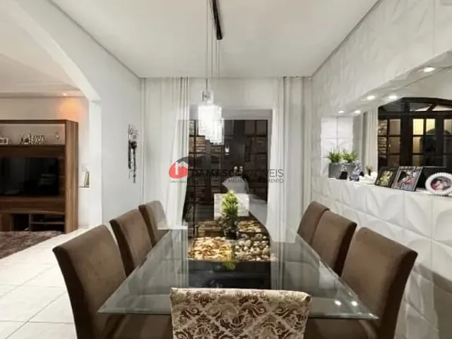 Sobrado 4 quartos e 4 banheiros, à venda, no bairro Vila Curuçá em Santo André
