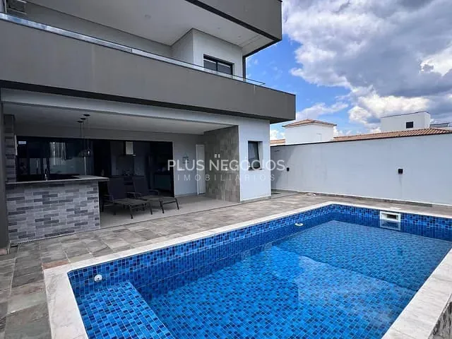 Casa com 300m² 3 quartos e 4 banheiros, à venda, no bairro Jardim do Paço em Sorocaba
