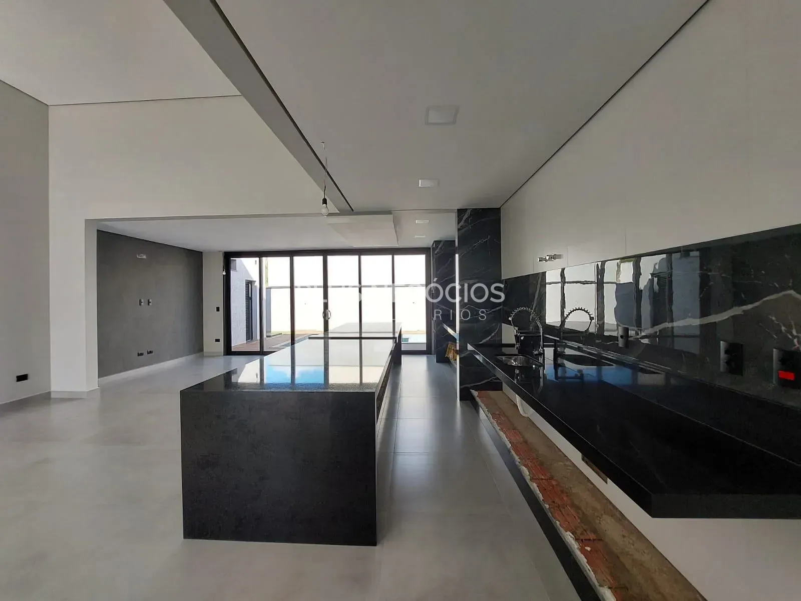 Casa, 3 quartos, 244 m² - Foto 2