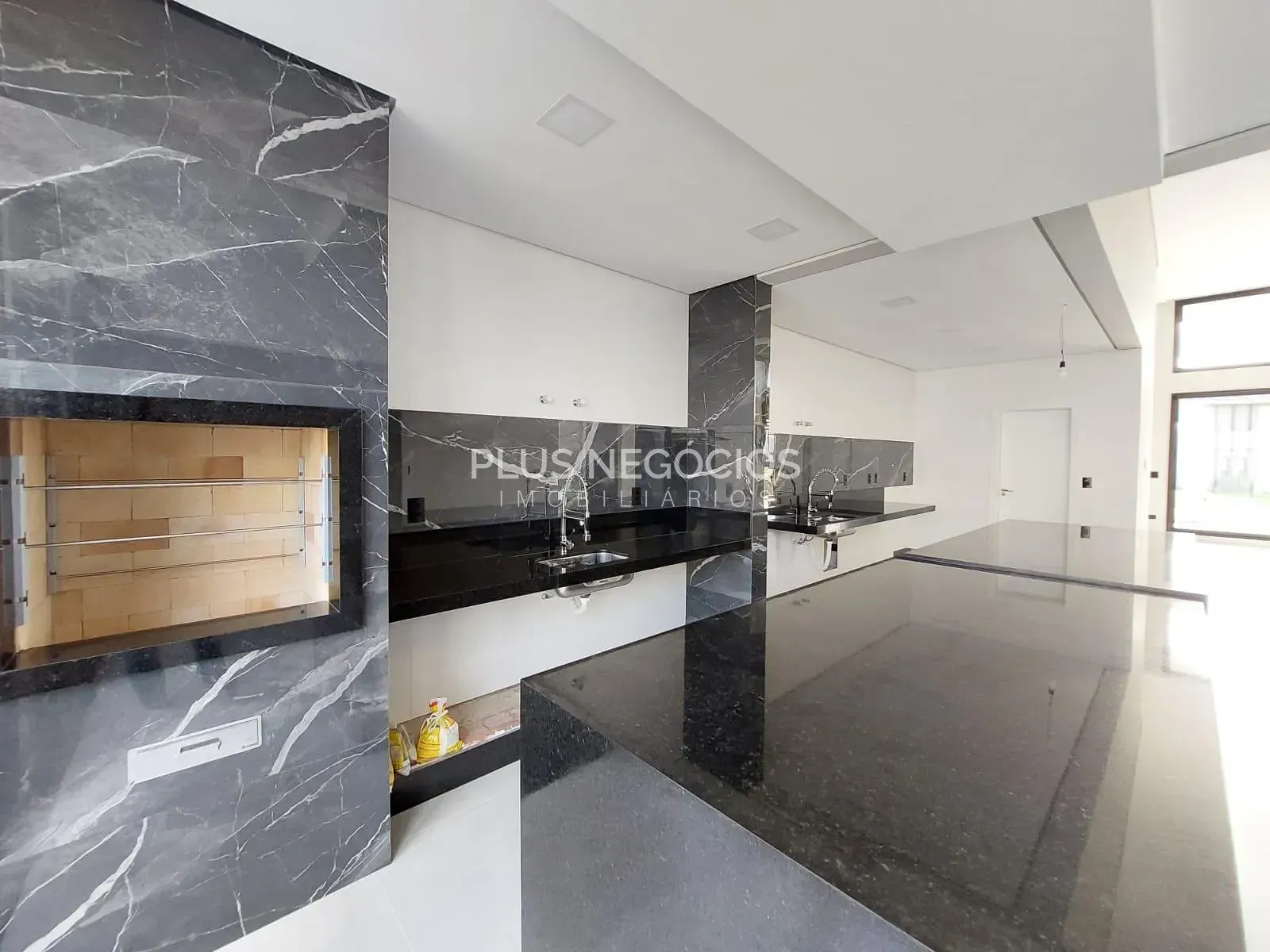 Casa, 3 quartos, 244 m² - Foto 45