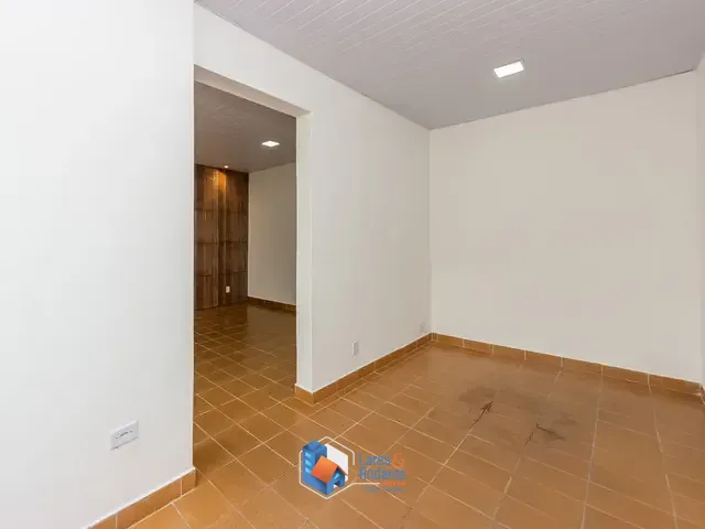 Casa com 200m² 4 quartos e 2 banheiros, à venda, no bairro Cambuci em São Paulo