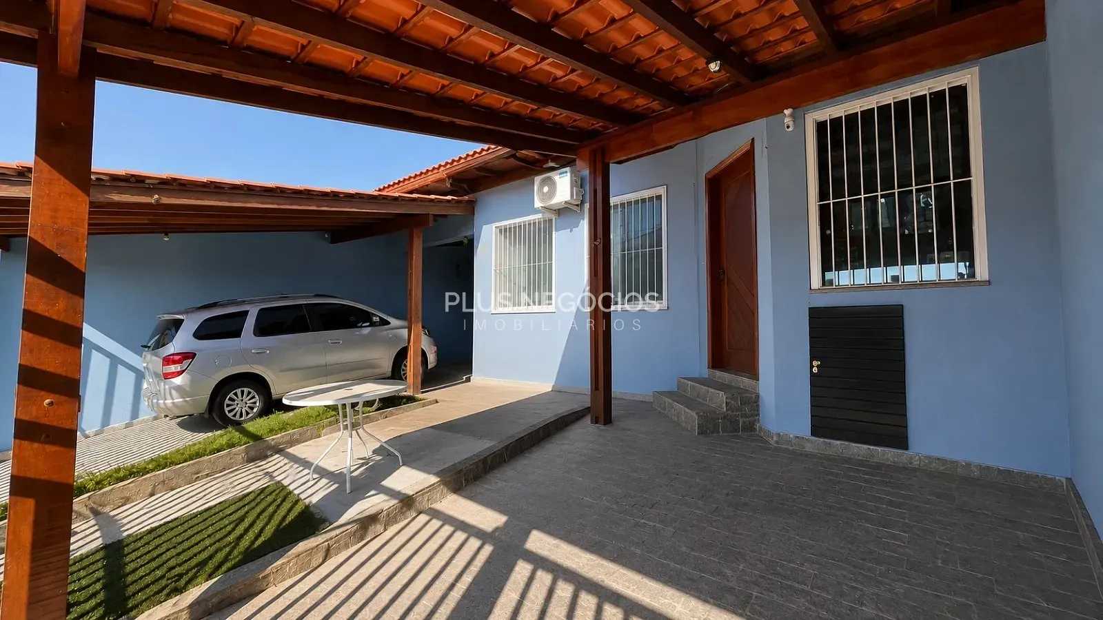Casa, 3 quartos, 213 m² - Foto 2