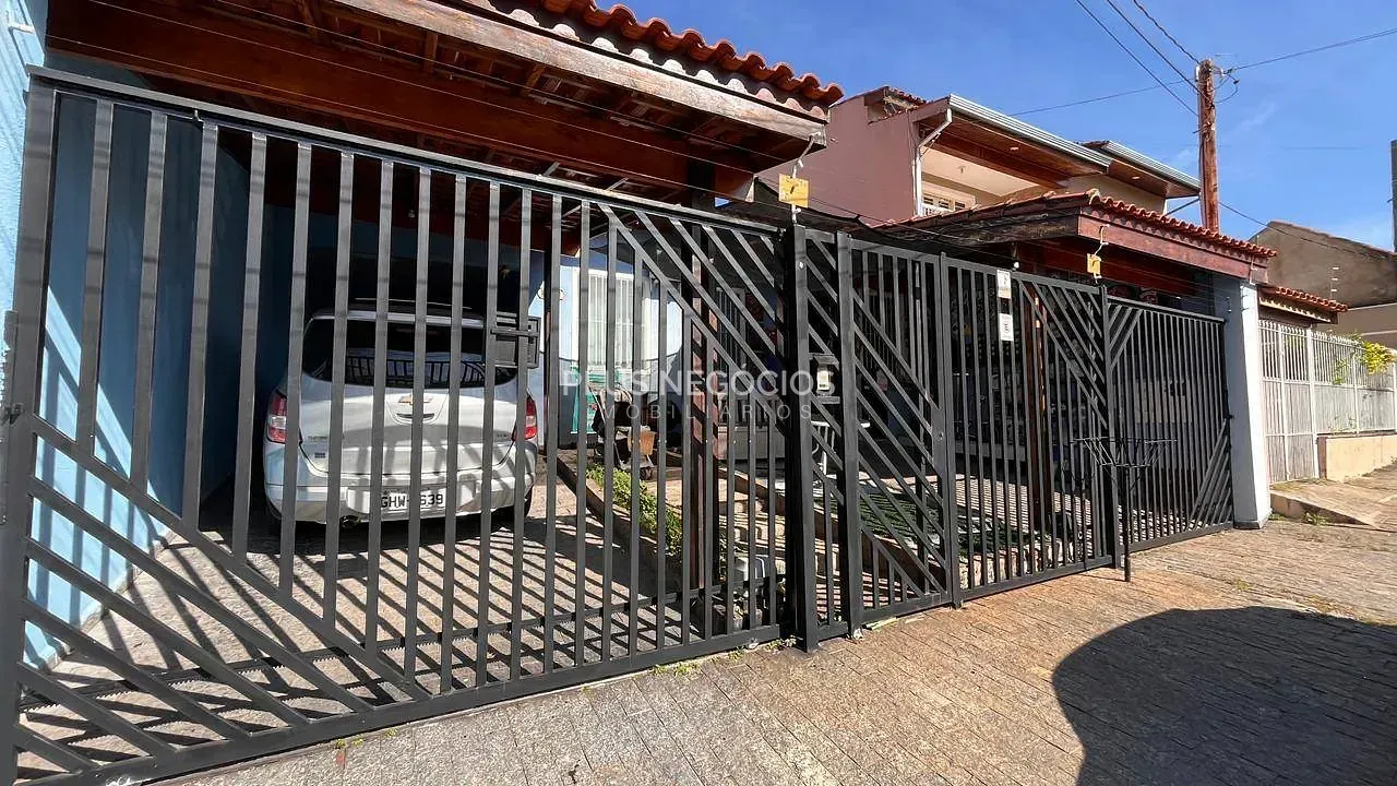 Casa, 3 quartos, 213 m² - Foto 1
