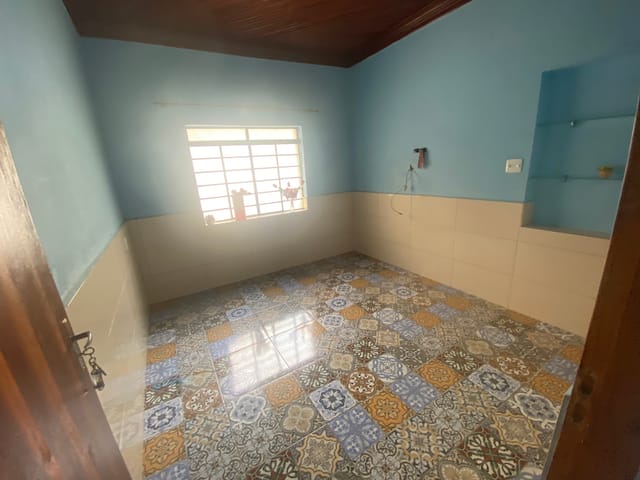 Casa com 180m² 3 quartos e 1 banheiro, à venda, no bairro Santa Rita em Aparecida